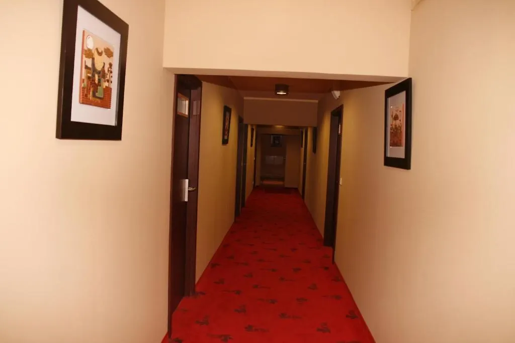 Halong Hotel Berlim