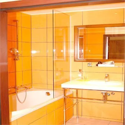 Halong Hotel Berlim
